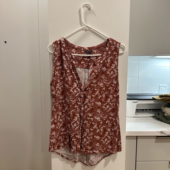 Eddie Bauer Rivierah button front shirt - Picture 2 of 7